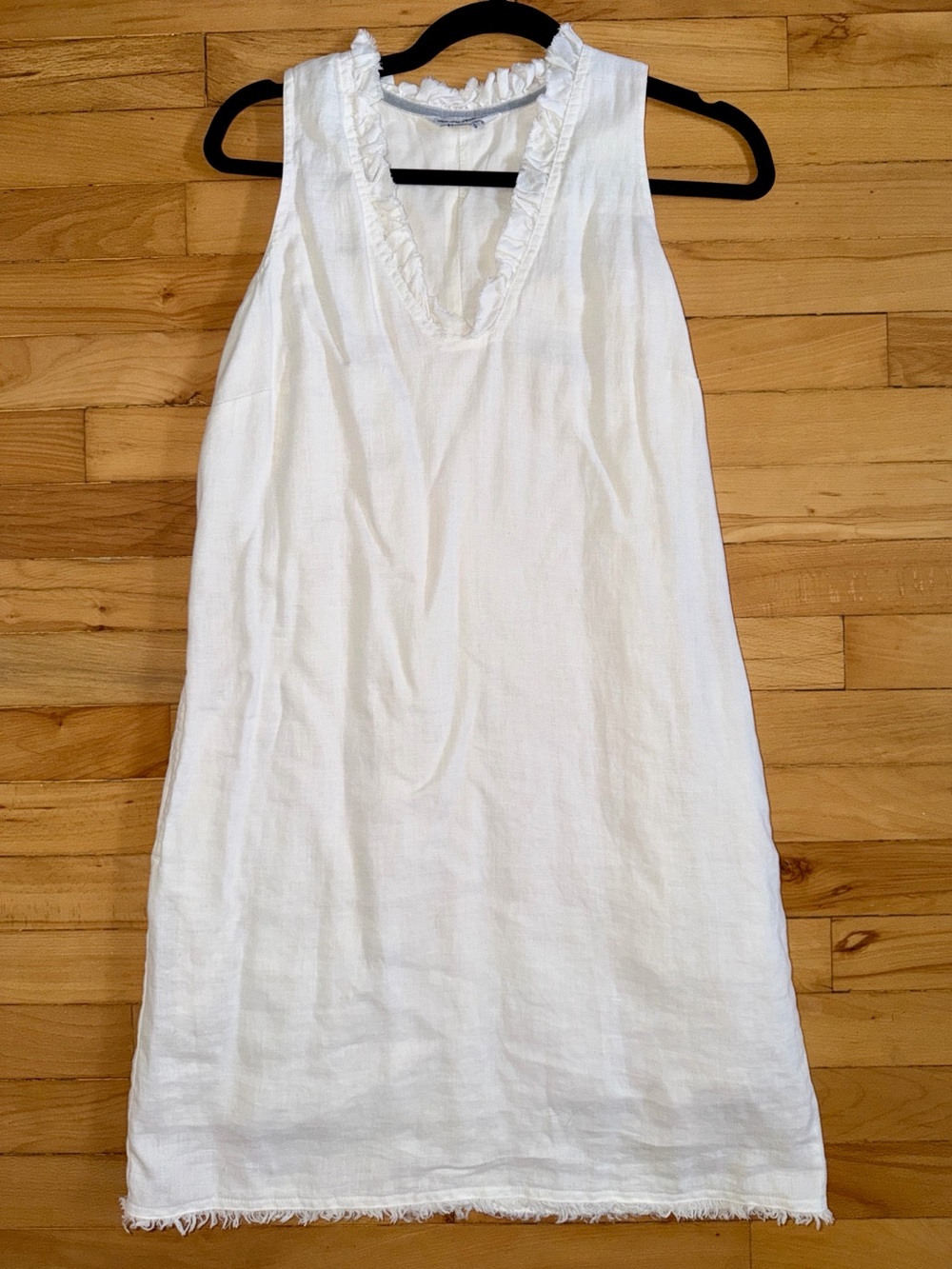 Tommy Bahama White Sleeveless Ruffle V-Neck Midi Dress